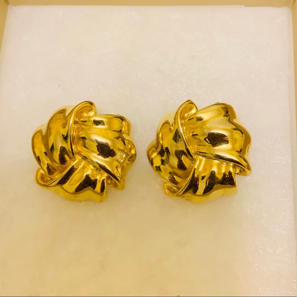 70s clip-on gold statement earrings